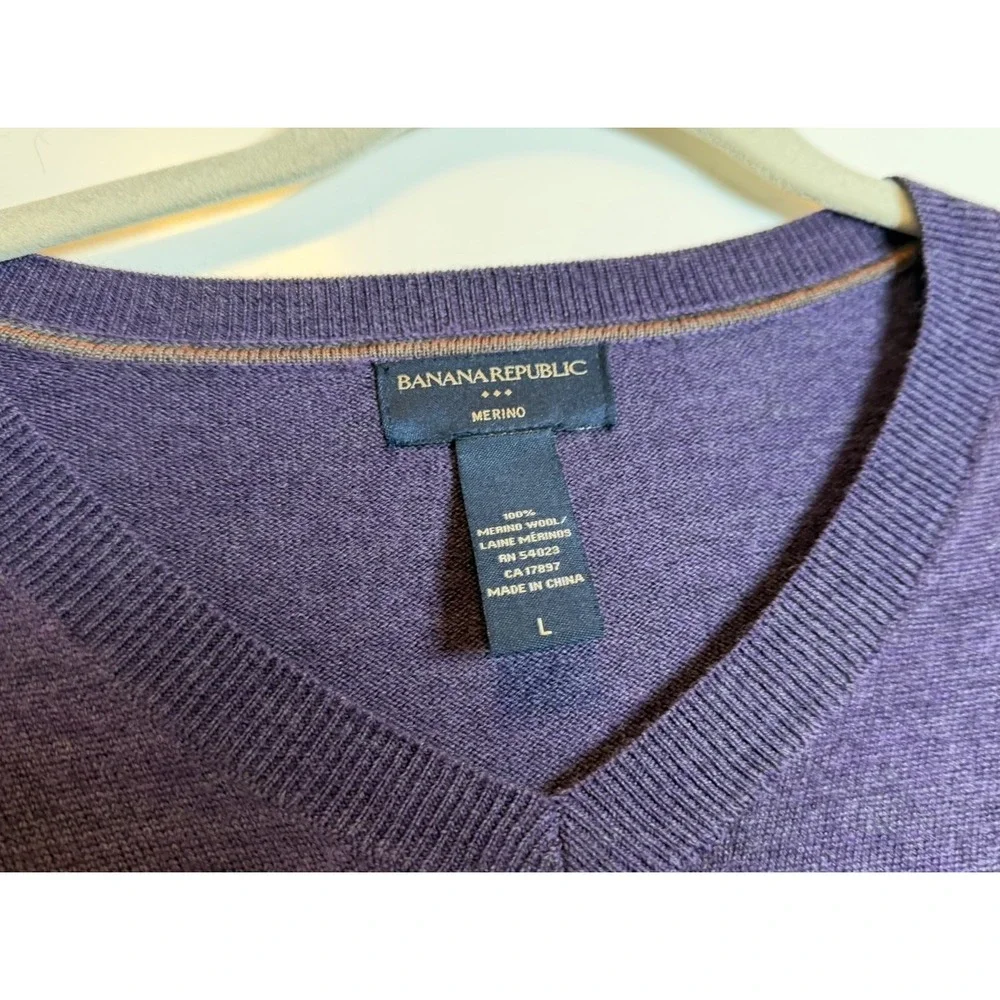Banana Republic Sweater Men Large‎ Purple 100% Merino Wool Golf Preppy Classic